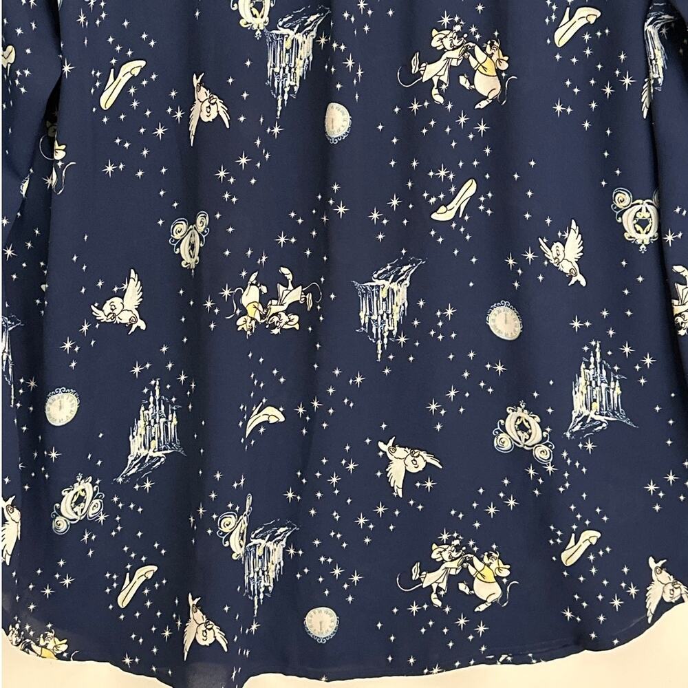 Torrid Disney Cinderella Princess Harper Blouse Blue Castle Chiffon Sz 1 / 1X - Picture 11 of 12